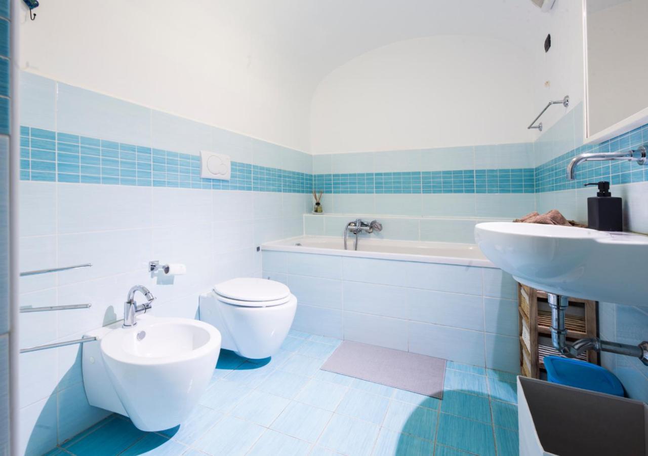 Apartmán Elegante Loft In Centro Storico Acquario Janov Exteriér fotografie