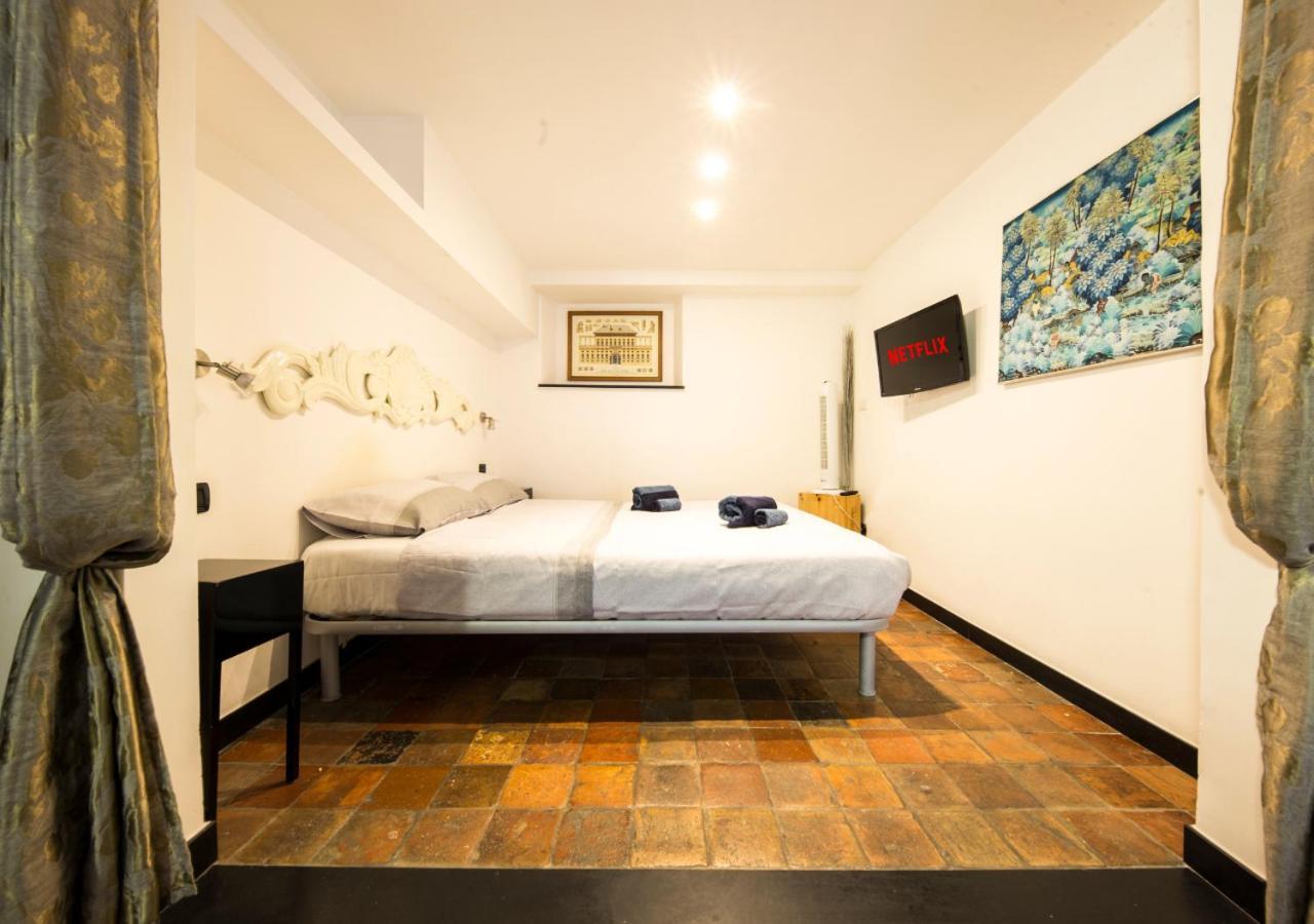 Apartmán Elegante Loft In Centro Storico Acquario Janov Exteriér fotografie