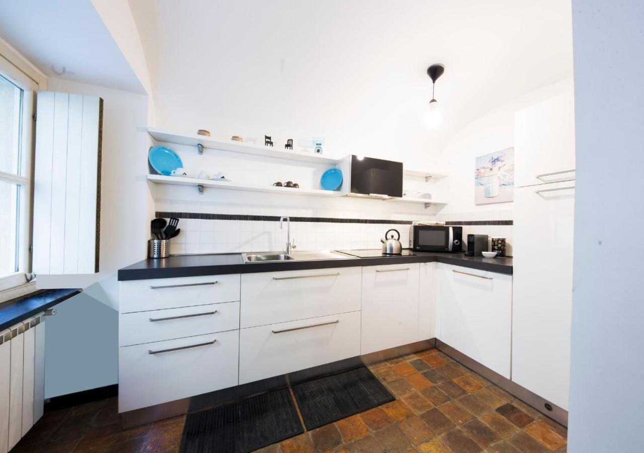 Apartmán Elegante Loft In Centro Storico Acquario Janov Exteriér fotografie